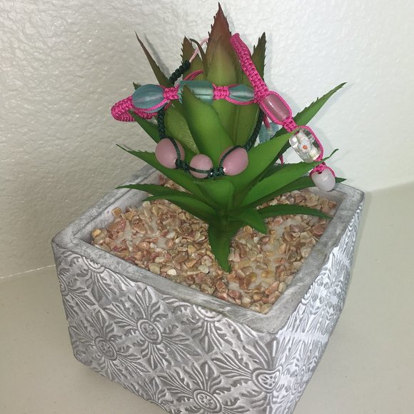 Handmade Chinese Knotting Bracelet W/ Glass Beads - Picture 8 of 8